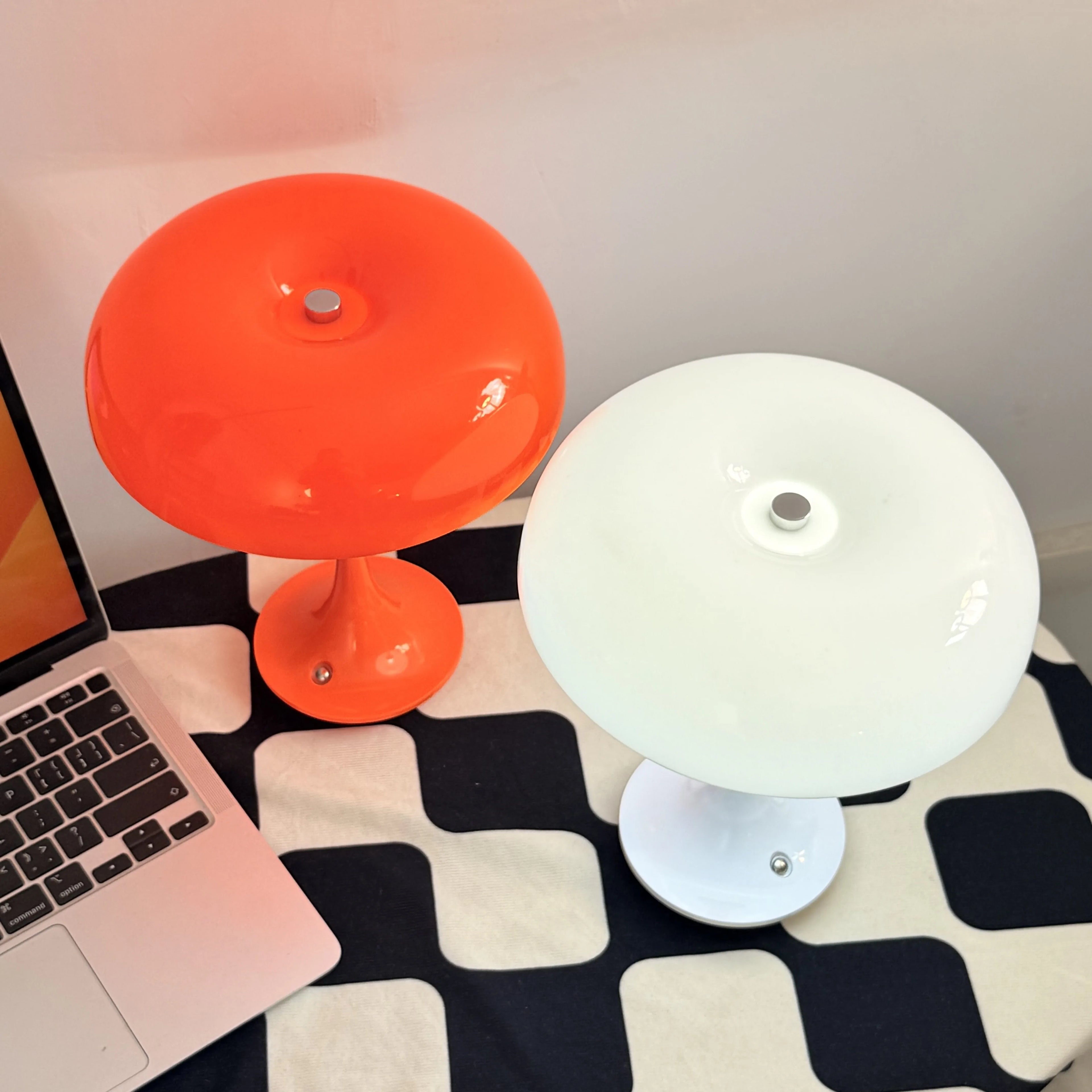 Mushroom Table Lamp touch control base detail